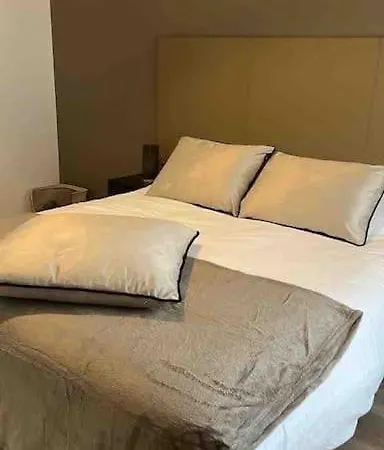 شقة Direct Line 1 To Champs-elysees Elegant 4 *